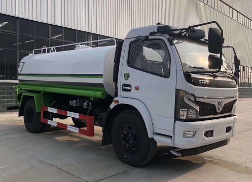 10方灑水車廠家_國(guó)六10噸東風(fēng)多利卡綠化灑水車